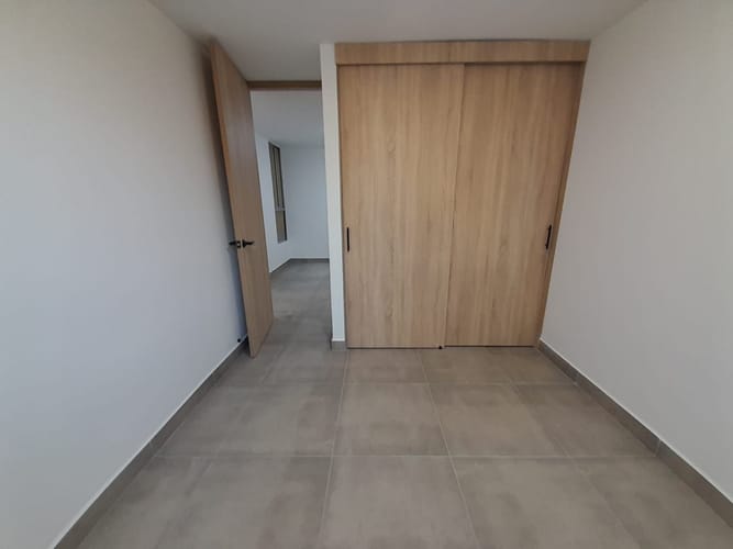 Apartamento de 2 alcobas en arriendo en La Aguacatala, Medellín, 75 m² · foto 10 de 17