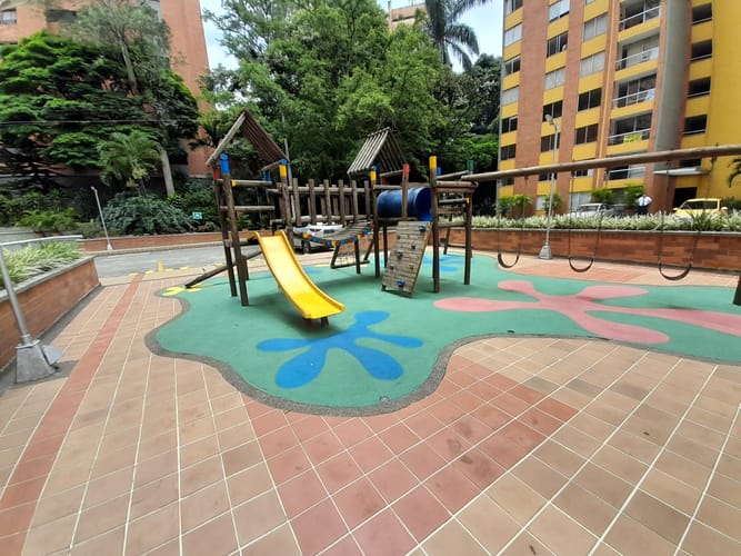 Apartamento de 2 alcobas en arriendo en La Aguacatala, Medellín, 75 m² · foto 16 de 17