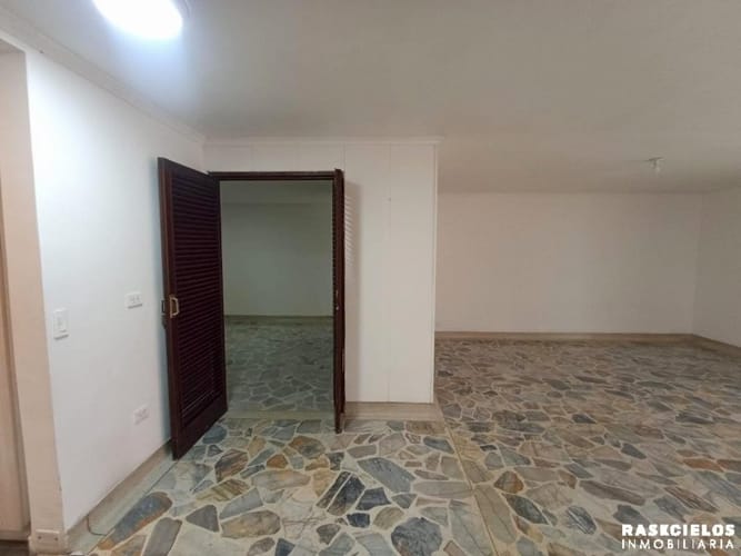 Apartamento de 5 alcobas en venta en Colasania, Medellín, 329 m² · foto 21 de 24