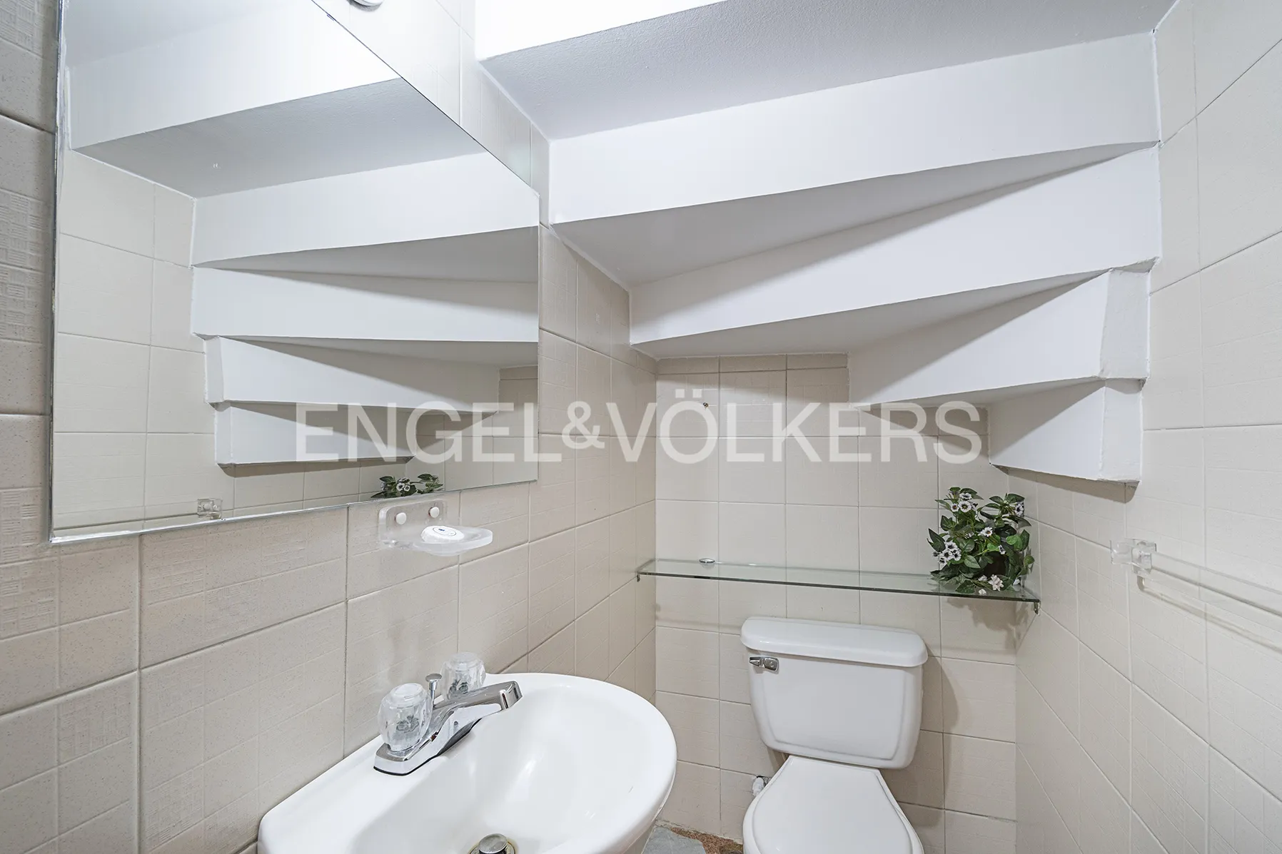Casa en venta en Cedritos, Bogotá · foto 8 de 16