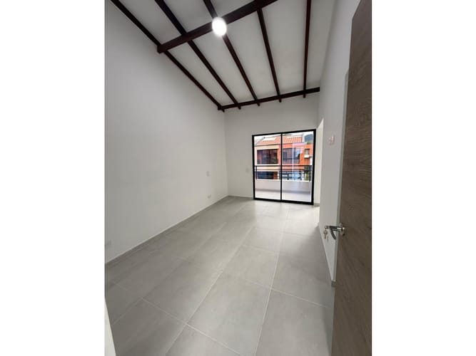 Casa de 4 alcobas en venta en La Ceja, 158 m² · foto 4 de 22