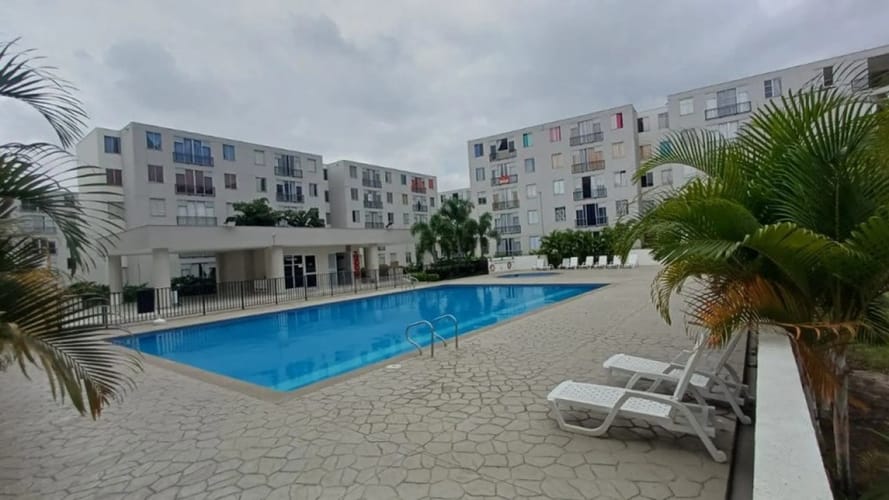 Apartamento de 2 alcobas en venta en Cencar- Yumbo, Yumbo, 60 m² · foto 2 de 12