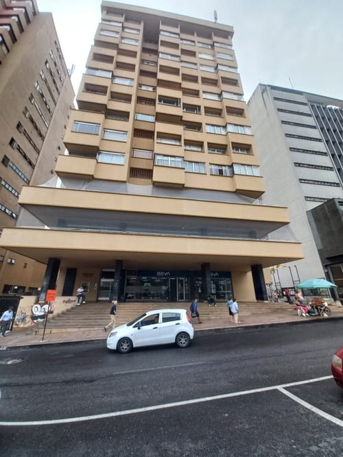 Apartamento de 4 alcobas en venta en Centro, Ibagué, 134 m² · foto 2 de 24