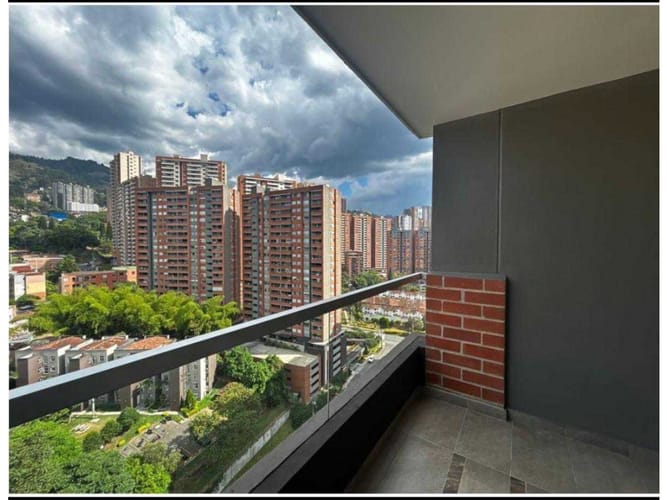 Apartamento de 3 alcobas en venta en Yarumal, Rionegro, 76 m² · foto 3 de 22