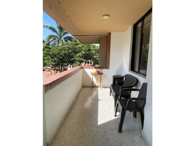Apartamento de 3 alcobas en venta en La Flora, Cali, 86 m² · foto 3 de 16