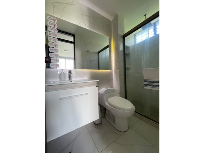 Apartamento de 3 alcobas en venta en La Flora, Cali, 86 m² · foto 11 de 16