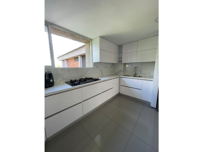 Apartamento de 3 alcobas en venta en La Flora, Cali, 86 m² · foto 12 de 16