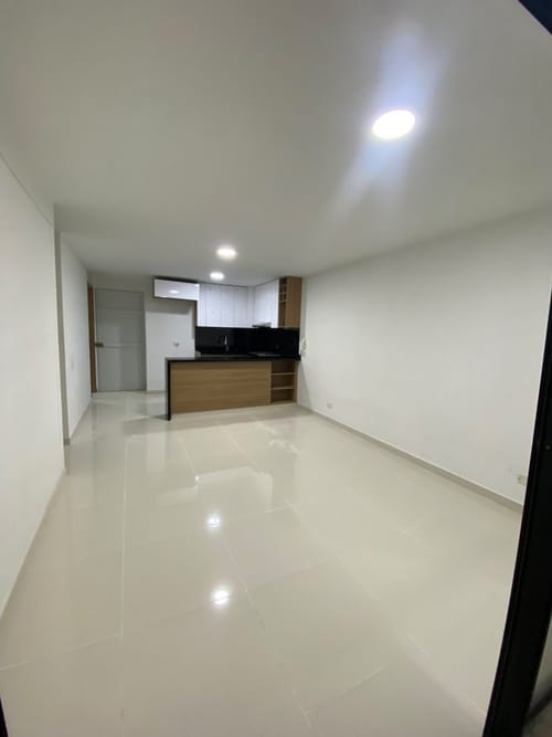 Apartamento en venta en Valle Del Lili, Cali · foto 3 de 19