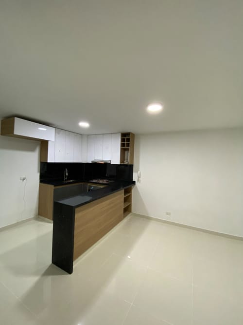 Apartamento en venta en Valle Del Lili, Cali · foto 6 de 19