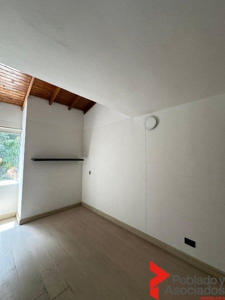 Apartamento de 4 alcobas en arriendo en La Frontera, Medellín, 400 m² · foto 11 de 22