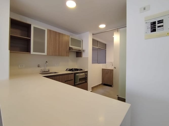 Apartamento de 2 alcobas en arriendo en Villa Carlota, Medellín, 86 m² · foto 2 de 24