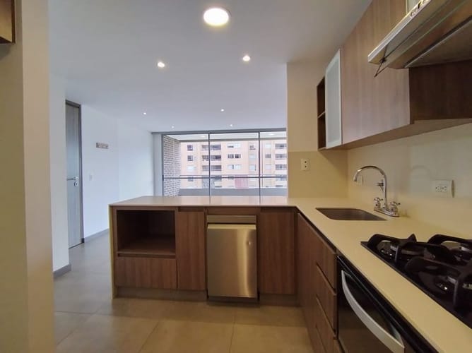 Apartamento de 2 alcobas en arriendo en Villa Carlota, Medellín, 86 m² · foto 4 de 24