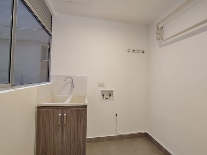 Apartamento de 2 alcobas en arriendo en Villa Carlota, Medellín, 86 m² · foto 11 de 24