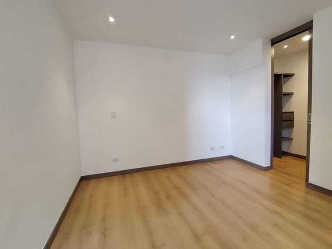 Apartamento de 2 alcobas en arriendo en Villa Carlota, Medellín, 86 m² · foto 23 de 24