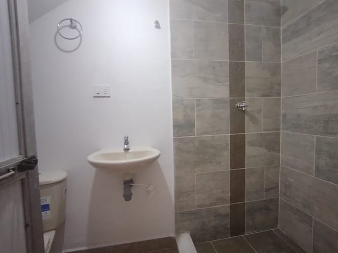 Local en arriendo en Diego Echavarria, Medellín, 110 m² · foto 7 de 19