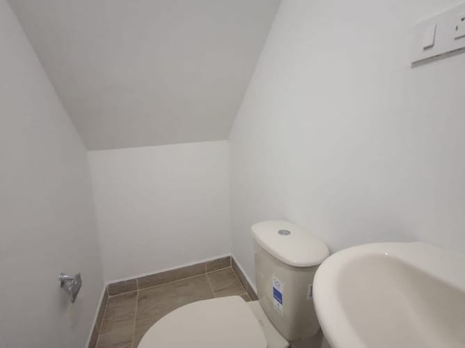 Local en arriendo en Diego Echavarria, Medellín, 110 m² · foto 8 de 19