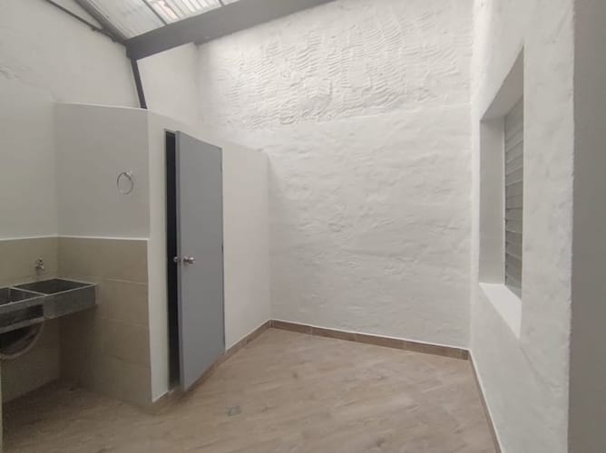 Local en arriendo en Diego Echavarria, Medellín, 110 m² · foto 12 de 19