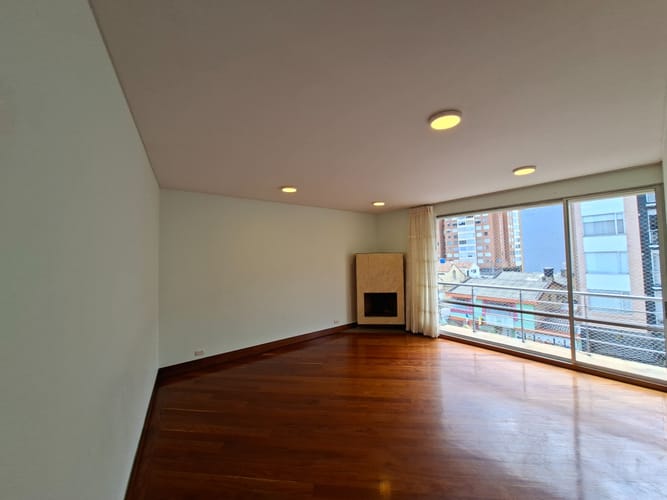 Apartamento en venta en Los Cedros, Bogotá · foto 7 de 24