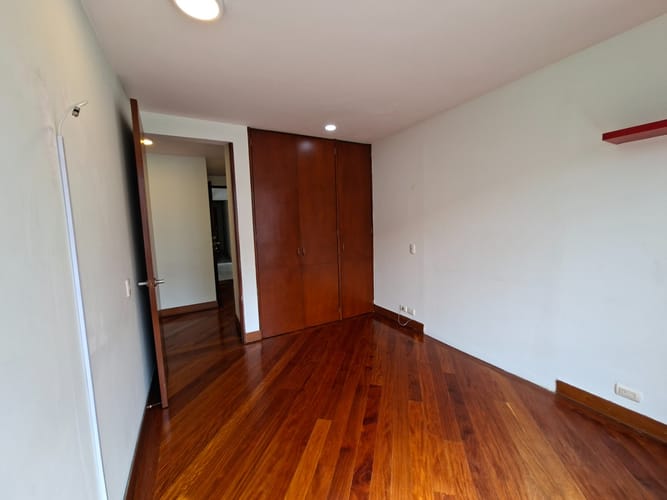 Apartamento en venta en Los Cedros, Bogotá · foto 13 de 24