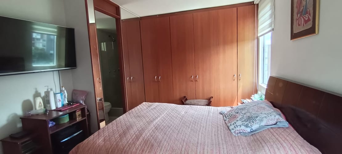Apartamento de 3 alcobas en venta en Colina Campestre, Bogotá, 69 m² · foto 4 de 13