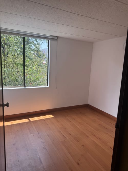 Apartamento de 3 alcobas en arriendo en San Fasón, Bogotá, 85 m² · foto 2 de 5