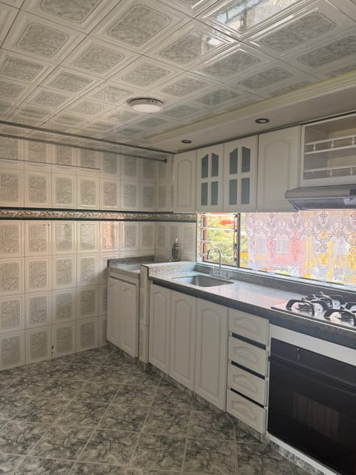 Apartamento de 3 alcobas en arriendo en San Fasón, Bogotá, 85 m² · foto 5 de 5
