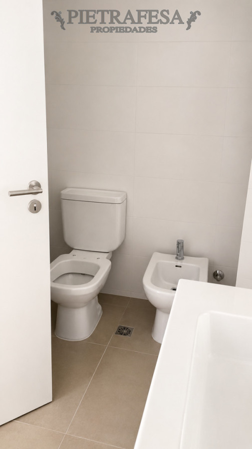 Apartamento en alquiler, 1 dormitorio, 1 baño, balcón. Prado. · Foto 5