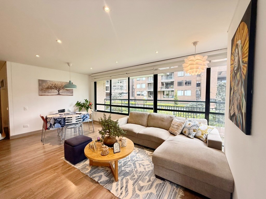 Apartamento en venta en Alejandria, Bogotá · foto 2 de 24