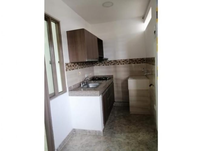 Edificio en venta en El Trebol, Cali, 650 m² · foto 2 de 12
