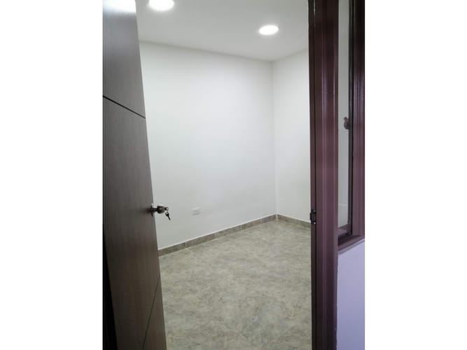 Edificio en venta en El Trebol, Cali, 650 m² · foto 9 de 12