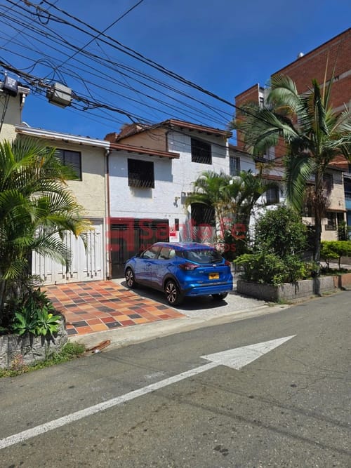 Casa de 4 alcobas en venta en Centro, Bello, 124 m² · foto 2 de 10