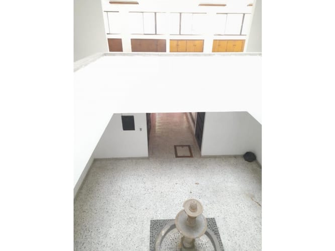 Edificio en venta en San Pedro, Cali, 950 m² · foto 6 de 12