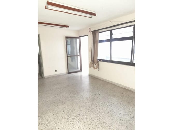 Edificio en venta en San Pedro, Cali, 950 m² · foto 8 de 12