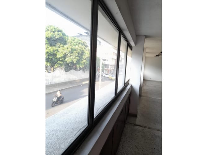 Edificio en venta en San Pedro, Cali, 950 m² · foto 9 de 12