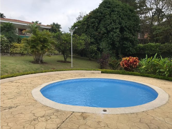 Casa de 4 alcobas en venta en Ciudad Jardin, Cali, 375 m² · foto 19 de 24