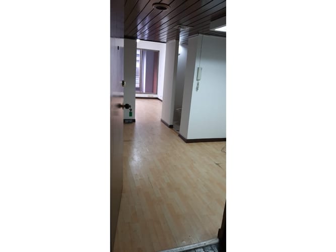 Oficina en venta en Centenario, Cali, 29 m² · foto 2 de 5