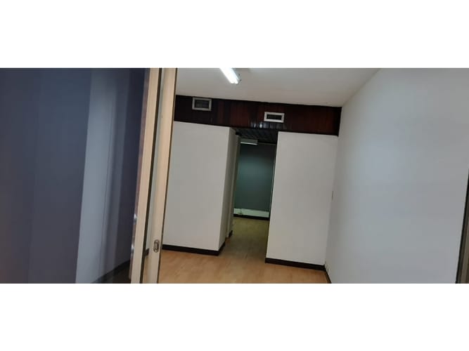 Oficina en venta en Centenario, Cali, 29 m² · foto 4 de 5