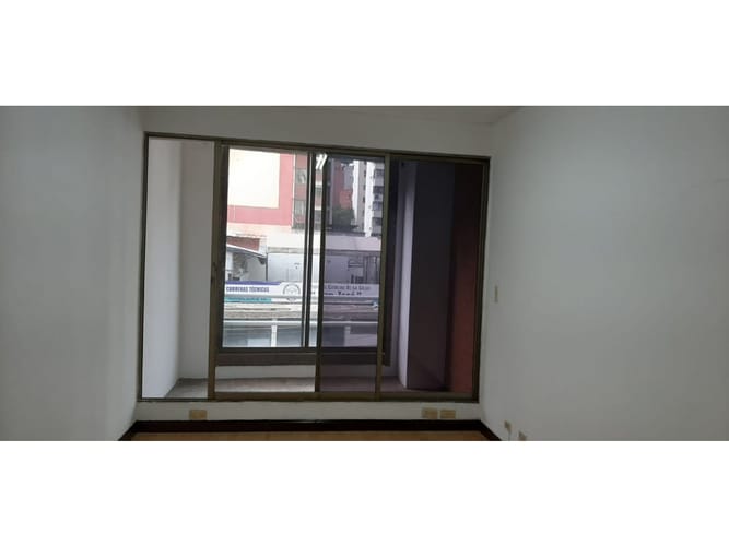 Oficina en venta en Centenario, Cali, 29 m² · foto 5 de 5