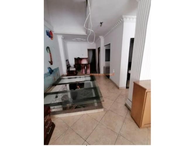 Edificio en venta en El Jardin, Cali, 500 m² · foto 2 de 8