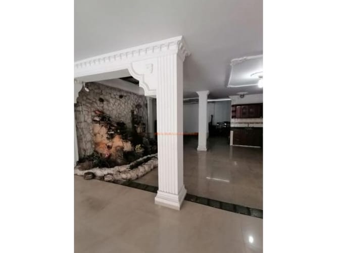 Edificio en venta en El Jardin, Cali, 500 m² · foto 6 de 8
