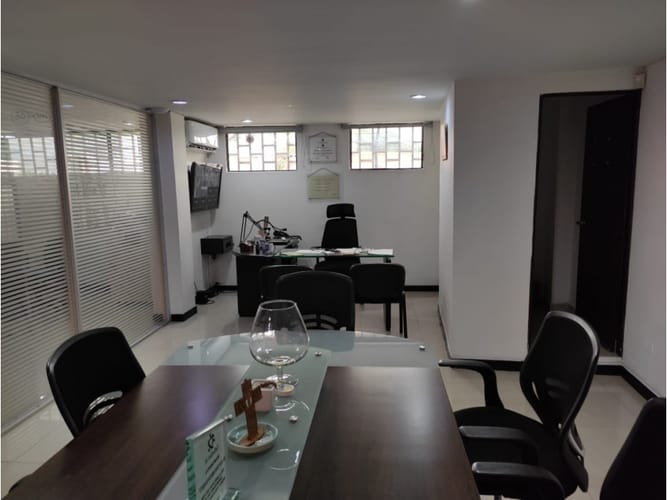 Edificio en venta en Aranjuez, Cali, 550 m² · foto 6 de 22