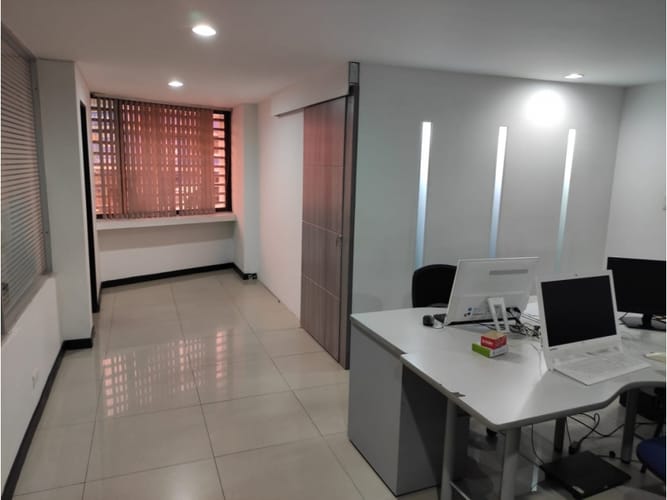 Edificio en venta en Aranjuez, Cali, 550 m² · foto 13 de 22