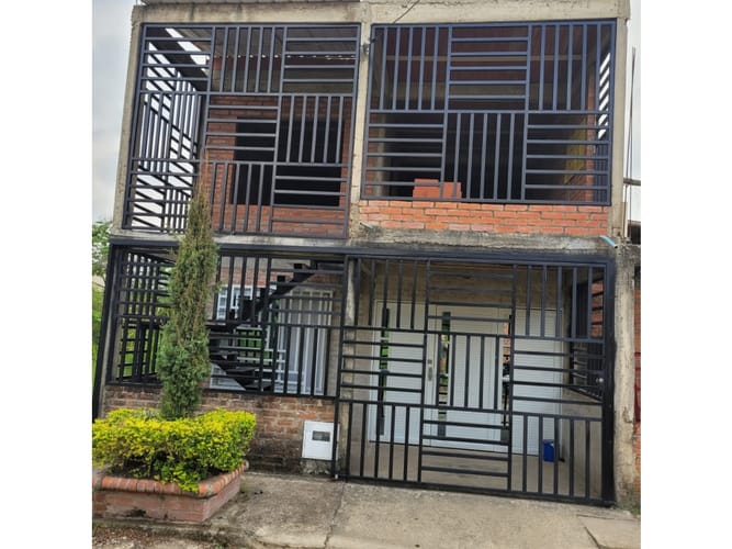 Casa de 3 alcobas en venta en El Hormiguero, Jamundí, 72 m² · foto 3 de 19