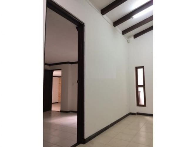 Casa de 14 alcobas en venta en San Vicente, Cali, 600 m² · foto 6 de 8