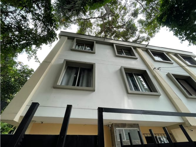 Edificio en venta en Santa Monica, Cali, 750 m² · foto 4 de 7