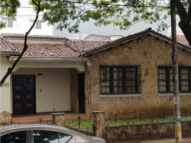 Casa de 9 alcobas en venta en San Vicente, Cali, 850 m² · foto 3 de 20