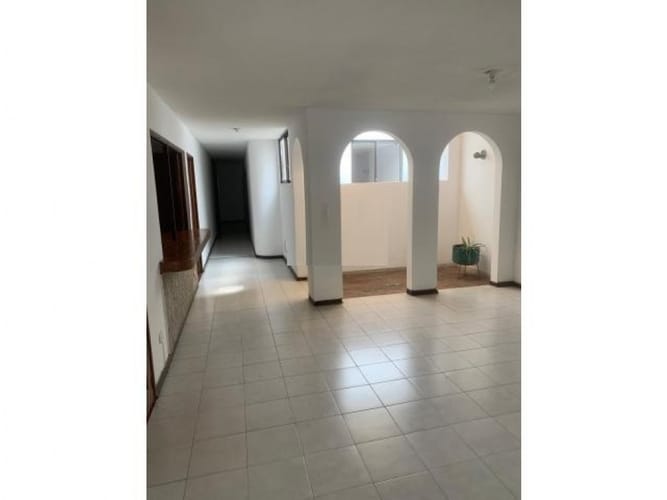 Edificio en venta en Tequendama, Cali, 644 m² · foto 7 de 11