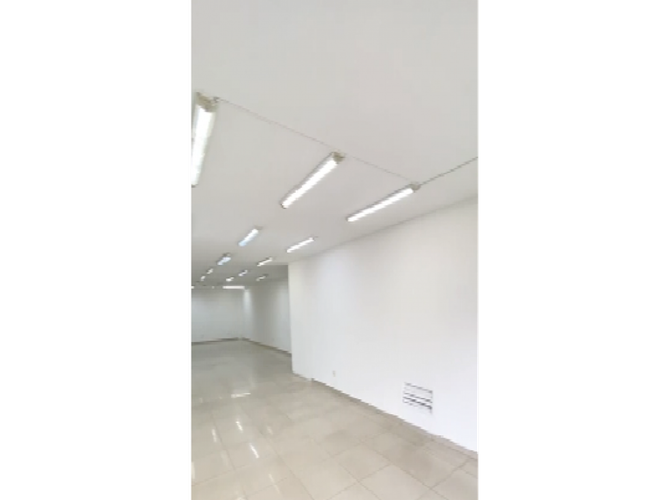 Local en venta en Los Libertadores, Cali, 106 m² · foto 2 de 4