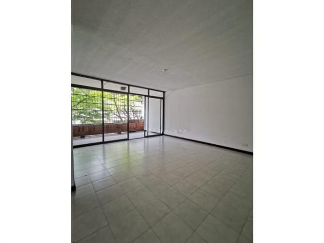 Edificio en venta en Tequendama, Cali, 644 m² · foto 9 de 11