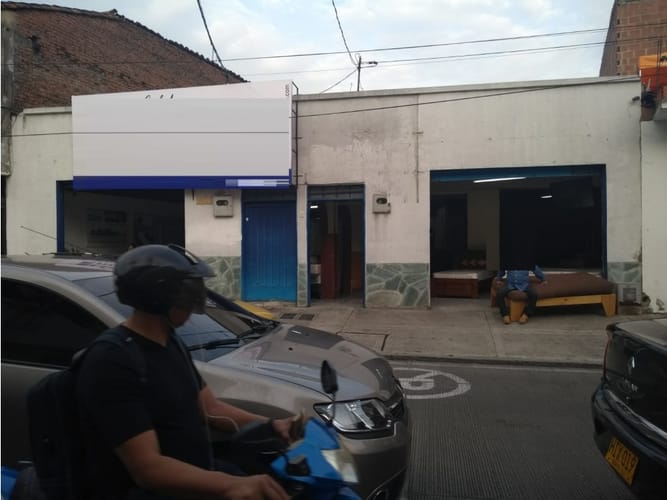 Bodega en venta en Bretaña, Cali, 534 m² · foto 2 de 11
